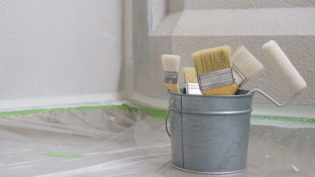 宮城県仙台市で住まいを引き締める黒の外壁塗装｜ドローン点検で安心施工を行う空装